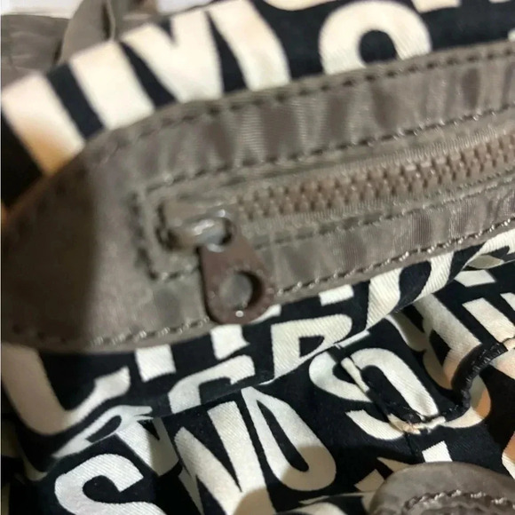 Marc by Marc Jacob’s gray quilted nylon hobo handbag - Picture 5 of 8